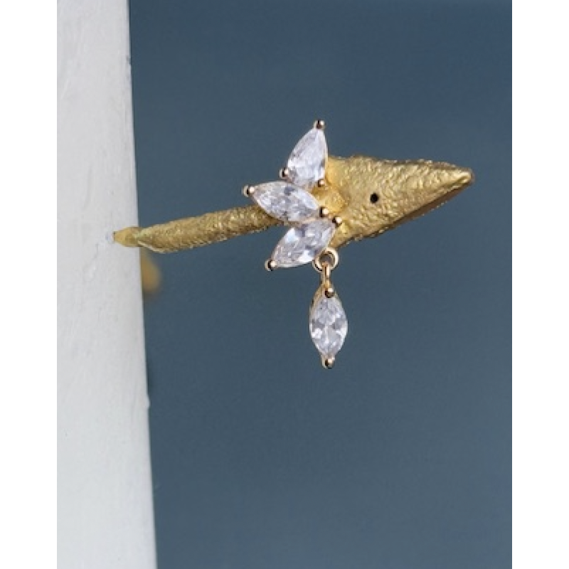 BOUCLE ELEGANTE ORNEE DE ZIRCONIUM  (vendue à l'unité)