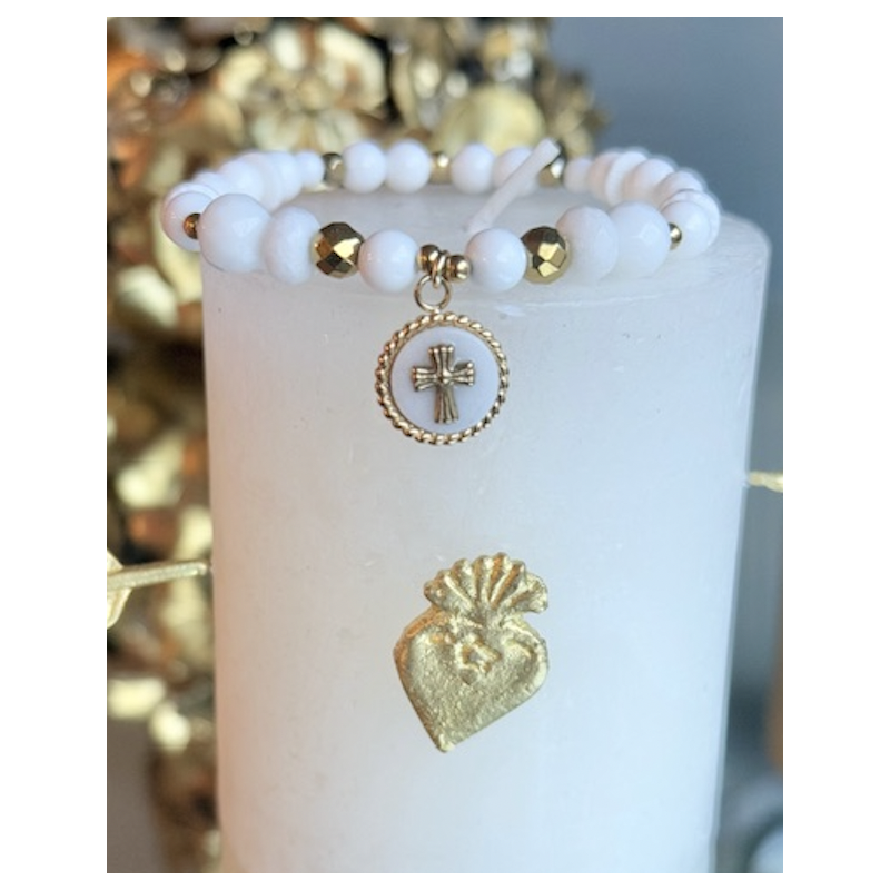 Bracelet en perles de bénitier , pendentif médaillon croix