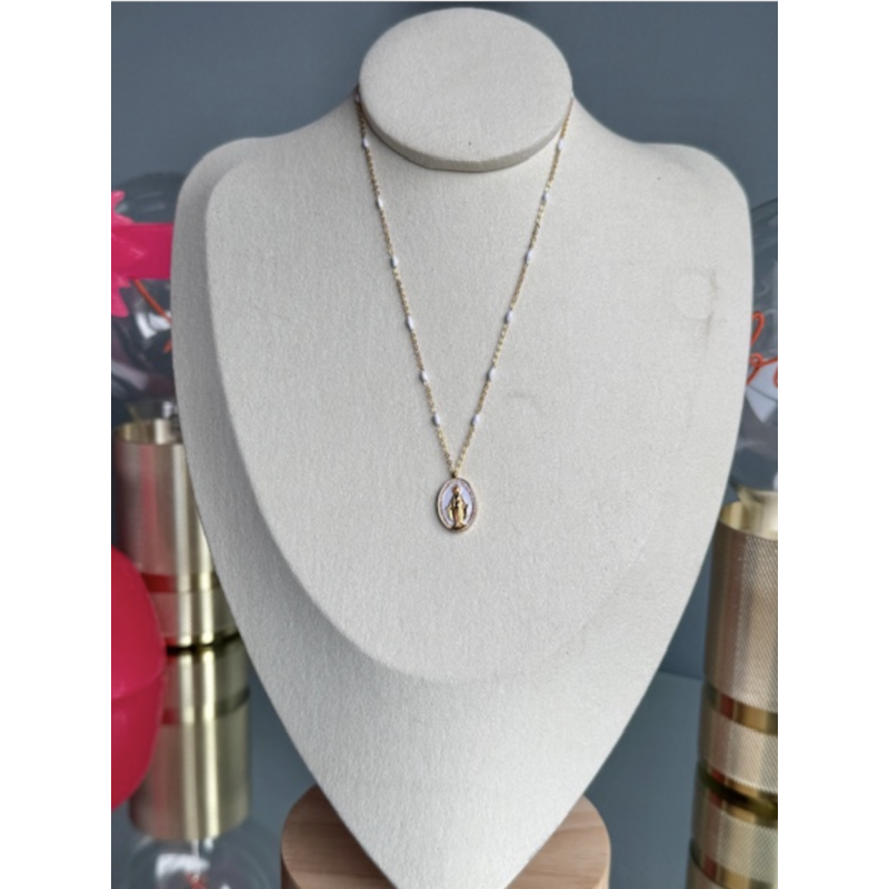 Collier chaine simple émaillée blanche avec vierge blanche